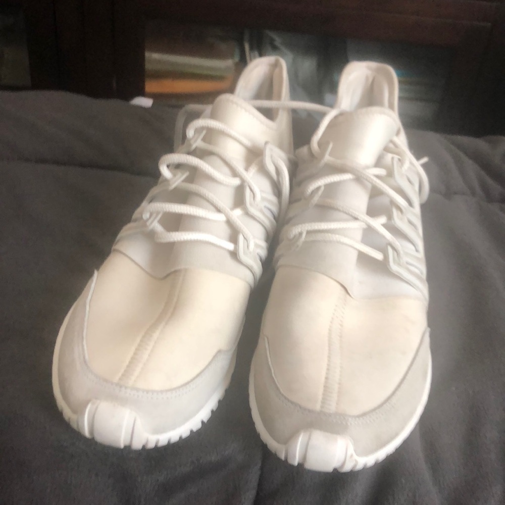 White adidas classics